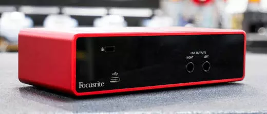 Focusrite - Scarlett 2i2 3rd Generation USB 2.0 Audio Interface 2